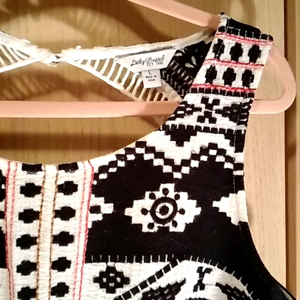 Lucky Brand Top size L - Picture 2 of 3